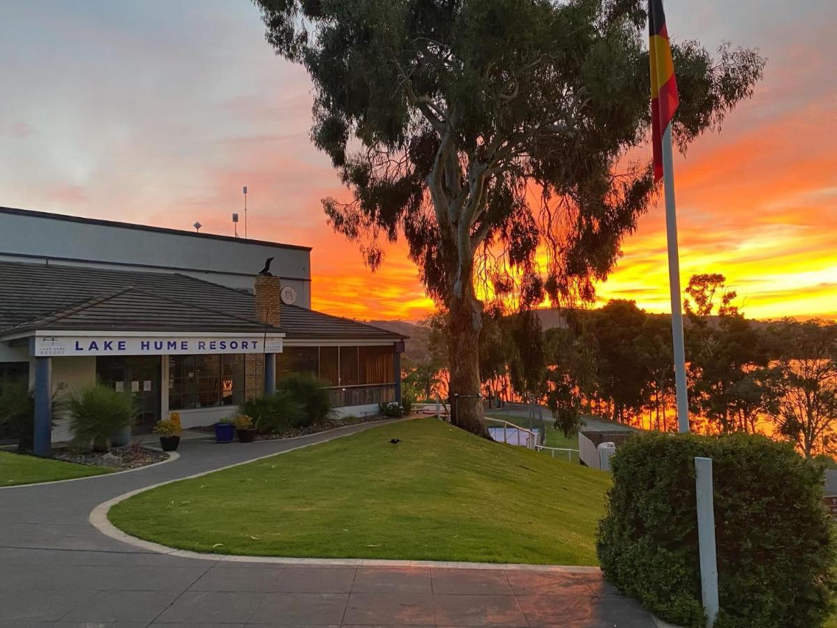 Lake Hume Resort Экстерьер фото