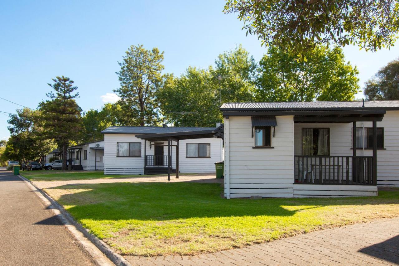 Lake Hume Resort Экстерьер фото
